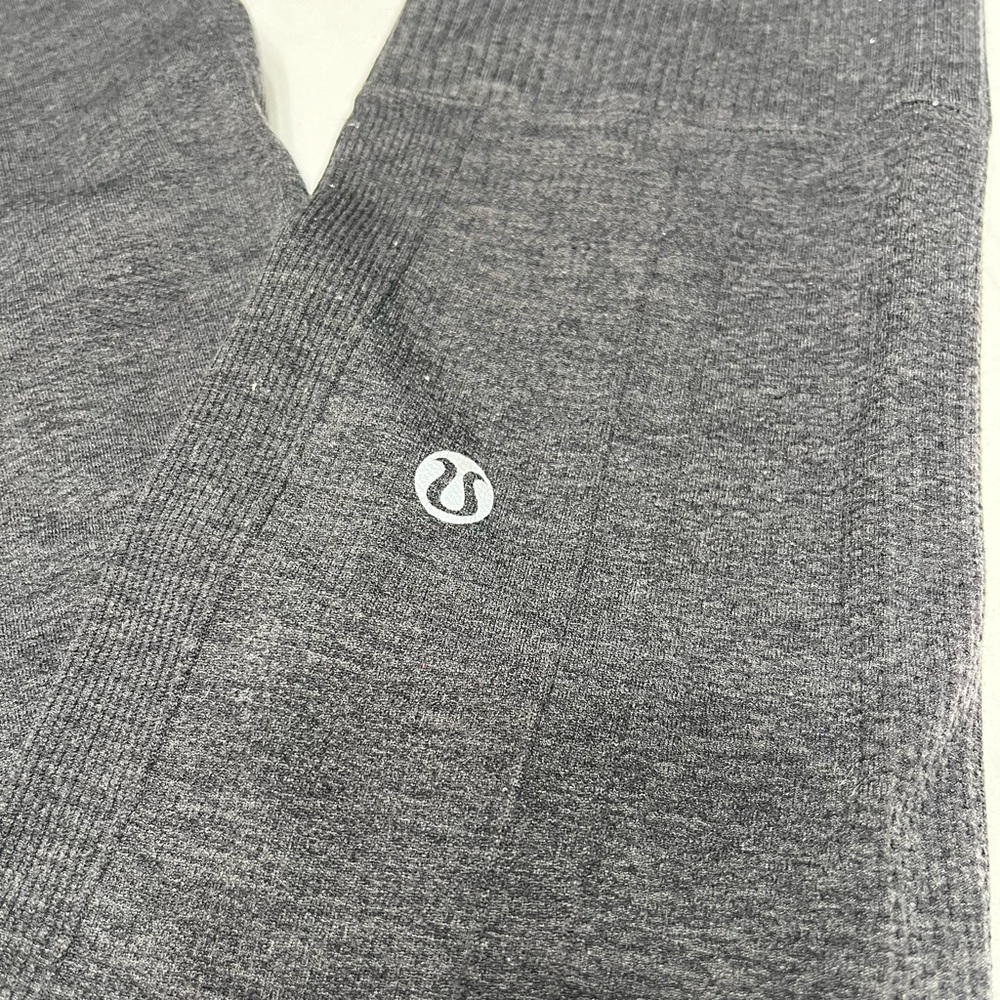 Lululemon Women’s Leggings Full Length  Size 4 Gray Yoga Running - Picture 2 of 10